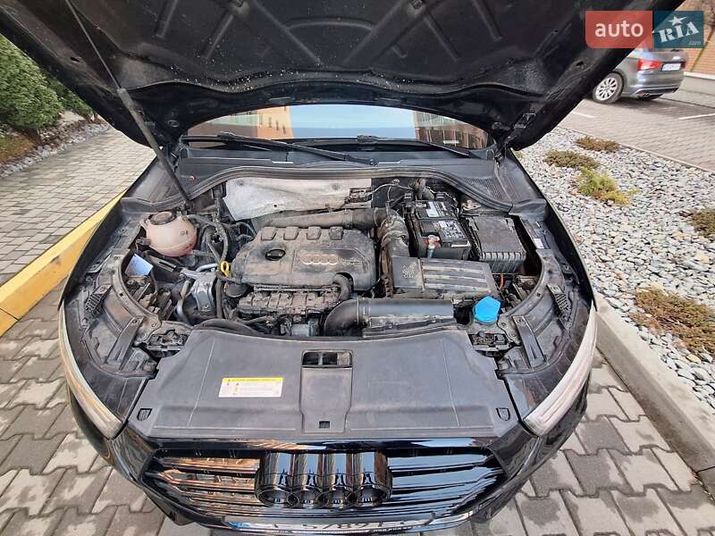 Внедорожник / Кроссовер Audi Q3 2017 в Черновцах