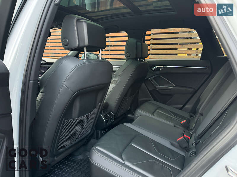 Позашляховик / Кросовер Audi Q3 2021 в Одесі