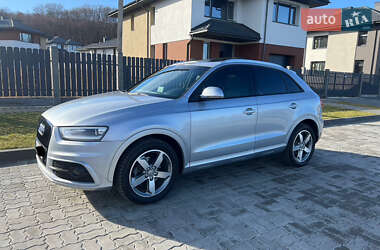 Внедорожник / Кроссовер Audi Q3 2015 в 