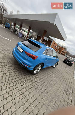 Внедорожник / Кроссовер Audi Q3 2019 в 