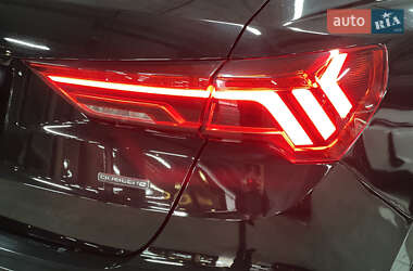 Внедорожник / Кроссовер Audi Q3 2019 в 