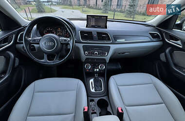 Внедорожник / Кроссовер Audi Q3 2012 в 