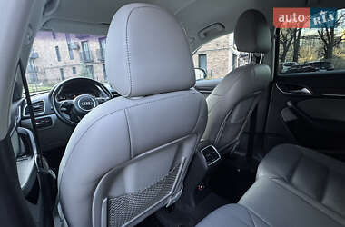 Внедорожник / Кроссовер Audi Q3 2012 в 