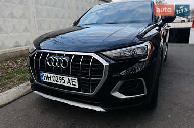 Внедорожник / Кроссовер Audi Q3 2019 в Одессе