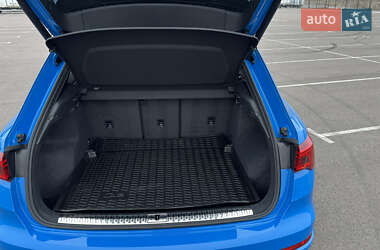 Внедорожник / Кроссовер Audi Q3 2023 в 