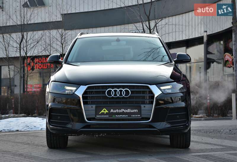 Внедорожник / Кроссовер Audi Q3 2015 в Киеве