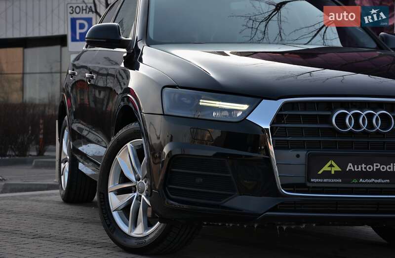 Внедорожник / Кроссовер Audi Q3 2015 в Киеве