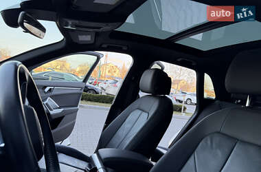 Позашляховик / Кросовер Audi Q3 2020 в 