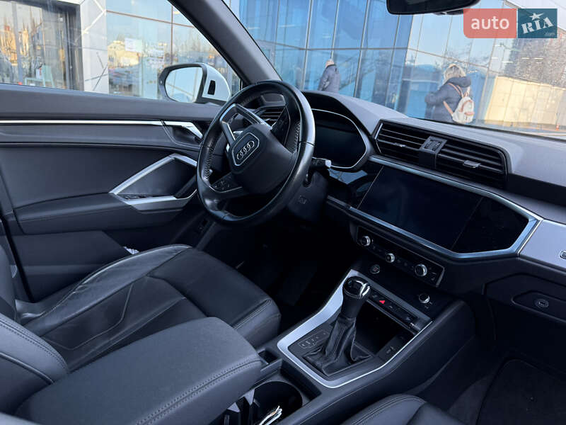 Внедорожник / Кроссовер Audi Q3 2020 в Одессе фото 23 Внедорожник / Кроссовер Audi Q3 2020 в Одессе