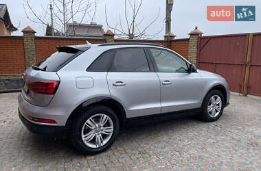 Позашляховик / Кросовер Audi Q3 2018 в 