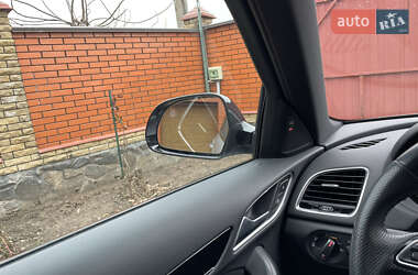 Позашляховик / Кросовер Audi Q3 2018 в 