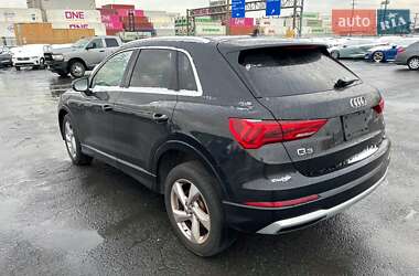 Внедорожник / Кроссовер Audi Q3 2020 в 