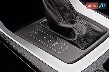 Внедорожник / Кроссовер Audi Q3 2022 в 