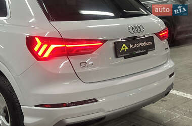 Внедорожник / Кроссовер Audi Q3 2019 в 