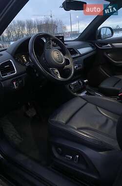 Внедорожник / Кроссовер Audi Q3 2016 в 