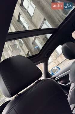 Внедорожник / Кроссовер Audi Q3 2015 в 
