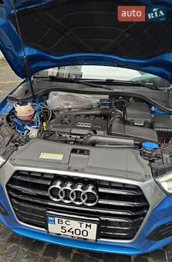 Внедорожник / Кроссовер Audi Q3 2015 в 
