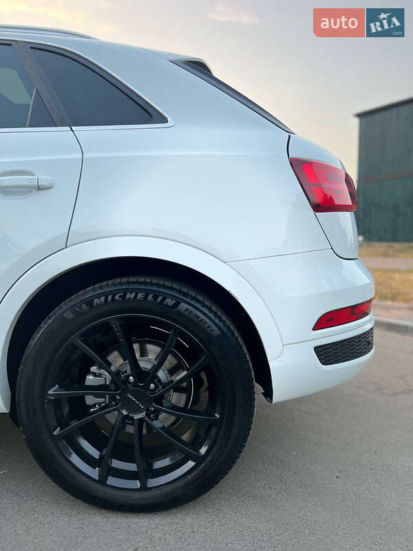 Внедорожник / Кроссовер Audi Q3 2015 в Киеве фото 4 Внедорожник / Кроссовер Audi Q3 2015 в Киеве