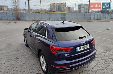 Внедорожник / Кроссовер Audi Q3 2024 в 