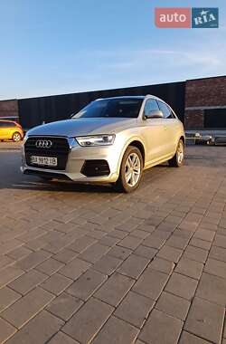Позашляховик / Кросовер Audi Q3 2016 в 