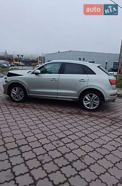 Позашляховик / Кросовер Audi Q3 2016 в 
