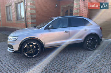 Позашляховик / Кросовер Audi Q3 2018 в 