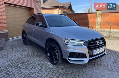 Позашляховик / Кросовер Audi Q3 2018 в 