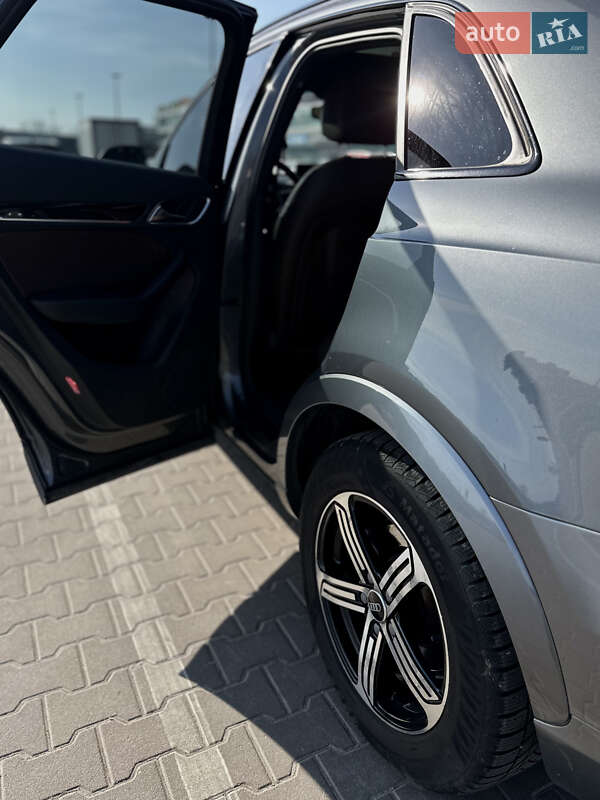 Внедорожник / Кроссовер Audi Q3 2015 в Киеве фото 21 Внедорожник / Кроссовер Audi Q3 2015 в Киеве