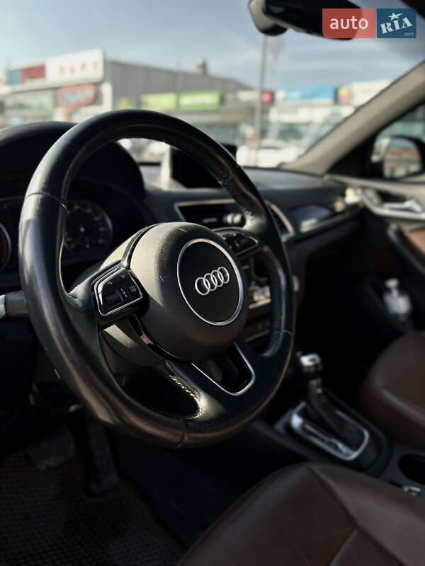 Внедорожник / Кроссовер Audi Q3 2015 в Киеве фото 14 Внедорожник / Кроссовер Audi Q3 2015 в Киеве