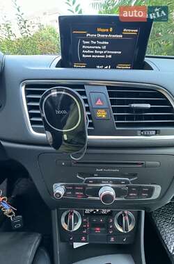 Внедорожник / Кроссовер Audi Q3 2014 в 