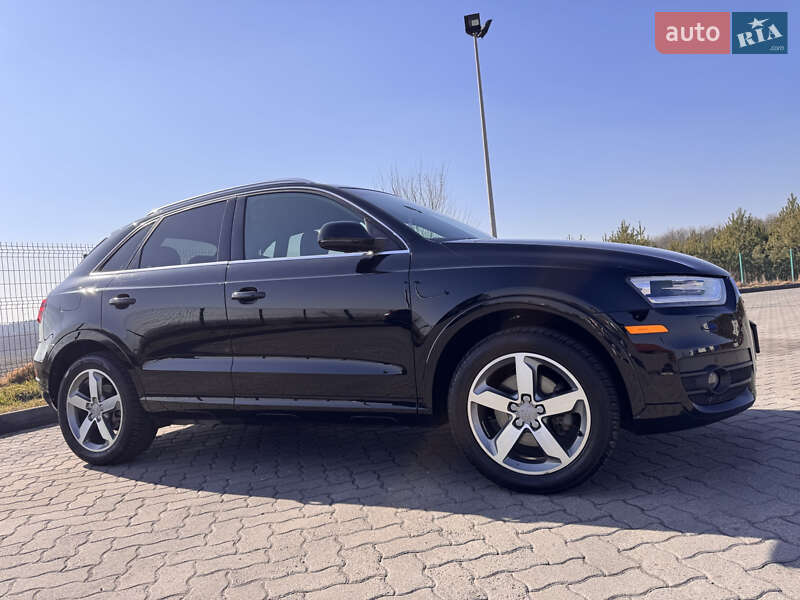 Внедорожник / Кроссовер Audi Q3 2015 в Рава-Русской