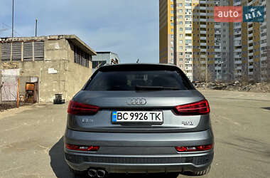 Позашляховик / Кросовер Audi Q3 2016 в 