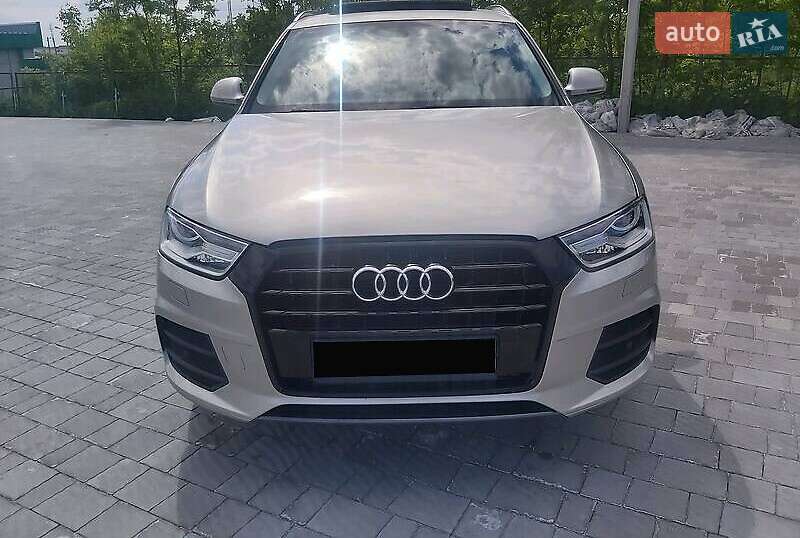 Позашляховик / Кросовер Audi Q3 2015 в Києві