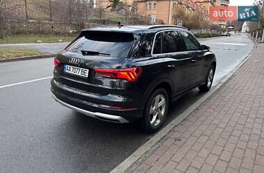 Позашляховик / Кросовер Audi Q3 2020 в 
