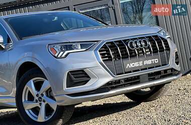Внедорожник / Кроссовер Audi Q3 2022 в 
