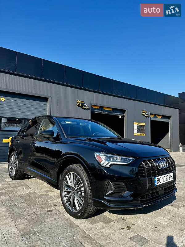 Audi Q3 2021
