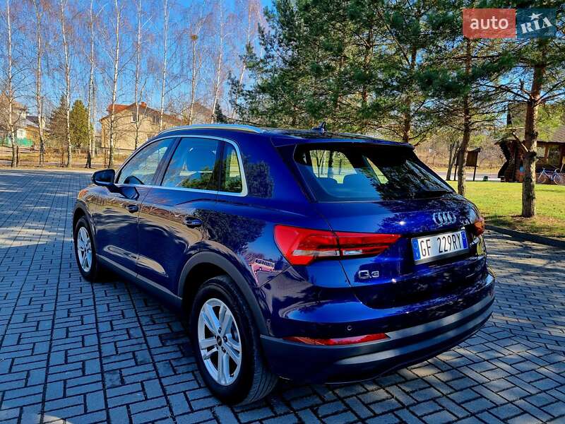 Внедорожник / Кроссовер Audi Q3 2021 в Трускавце