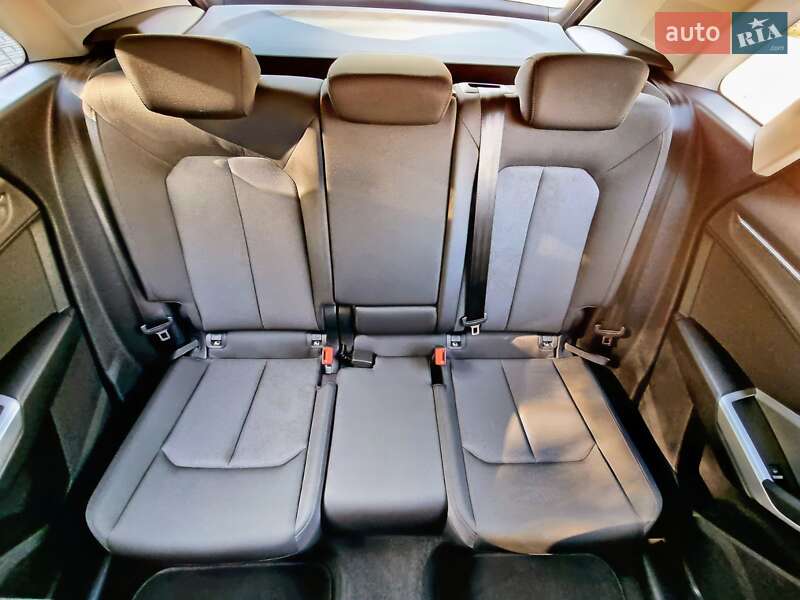 Внедорожник / Кроссовер Audi Q3 2021 в Трускавце
