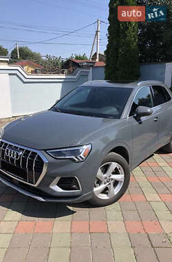 Внедорожник / Кроссовер Audi Q3 2019 в Киеве