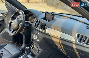 Внедорожник / Кроссовер Audi Q3 2015 в 