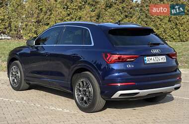 Внедорожник / Кроссовер Audi Q3 2021 в 