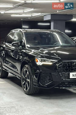 Внедорожник / Кроссовер Audi Q3 2022 в 