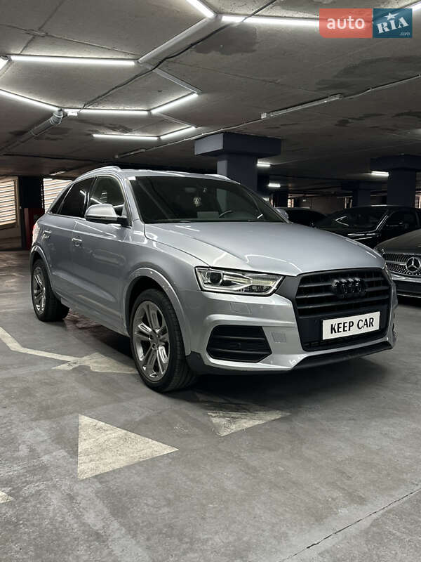 Внедорожник / Кроссовер Audi Q3 2017 в Одессе