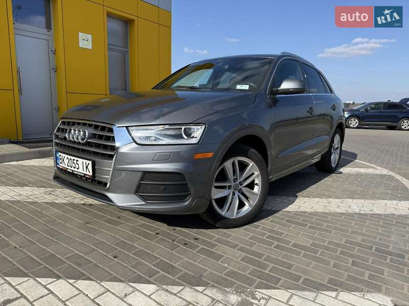 Внедорожник / Кроссовер Audi Q3 2016 в Ровно