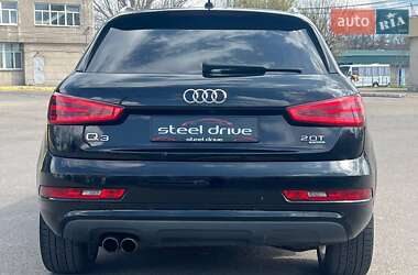 Позашляховик / Кросовер Audi Q3 2015 в 