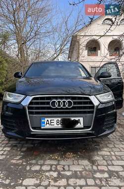Внедорожник / Кроссовер Audi Q3 2015 в Днепре