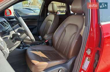 Внедорожник / Кроссовер Audi Q3 2018 в 