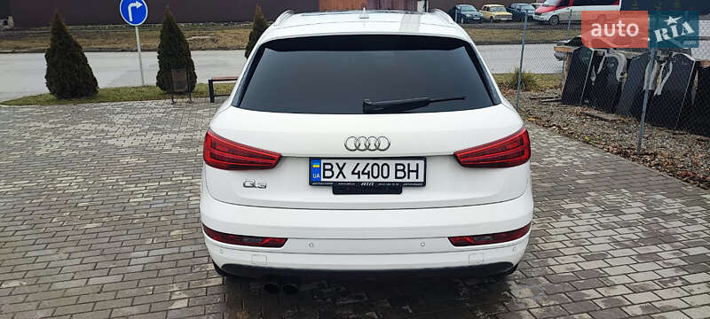 Внедорожник / Кроссовер Audi Q3 2017 в Каменец-Подольском