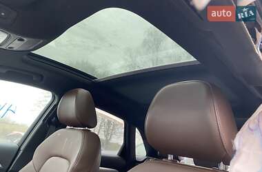Внедорожник / Кроссовер Audi Q3 2017 в 