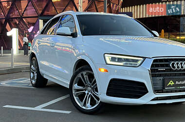 Внедорожник / Кроссовер Audi Q3 2017 в 
